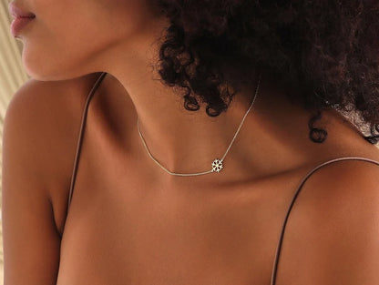 14k Gold Snowflake Necklace ∙ Minimalist Snowflake Jewelry ∙ Tiny Snowflake Pendant ∙ Unique Snowflake Necklace ∙ Christmas Gift for Her